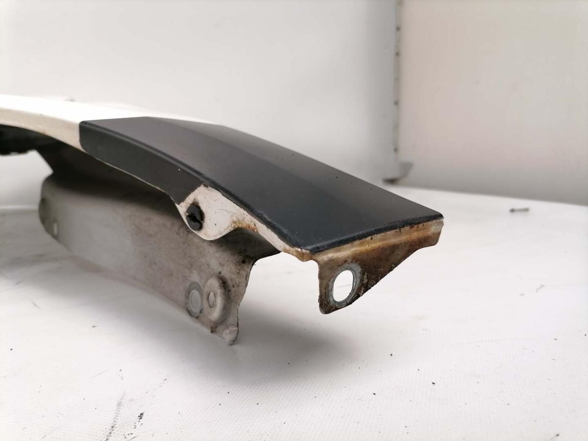 VW Caddy 3 2K original Kotfl&uuml;gel vorn links LB9A Candywei&szlig; Facelift Bj.2011